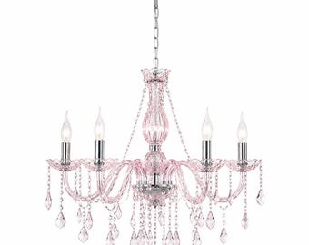 Lustre en verre rose, plafonnier style cristal à 5 lumières, décoration pour chambre de fille ou d'enfant, design Maria Theresa, luminaire glamour.