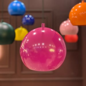 Lampada a sospensione colorata, lampada a sospensione moderna, lampada a sospensione rosa, arredamento per sala da pranzo, arredamento per camera da letto, lampada a sospensione per cameretta dei bambini, lampada a sospensione decorativa