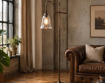 Lampadaire style Mid-Century, lampe de lecture à bras articulé incurvé, abat-jour en verre cloche, finition laiton antique, lampe sur pied réglable pour la décoration intérieure
