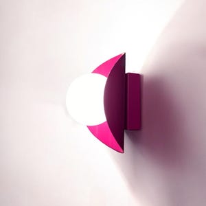 Pink Clam Wall Sconce: Modern Minimalist Wall Light
