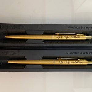 Personalized Gold Parker Classic Pen in Plastic Parker Gift Box