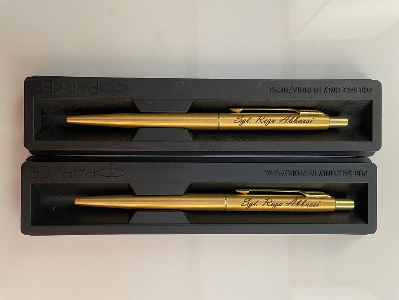 Personalized Gold Parker Classic Pen in Plastic Parker Gift Box