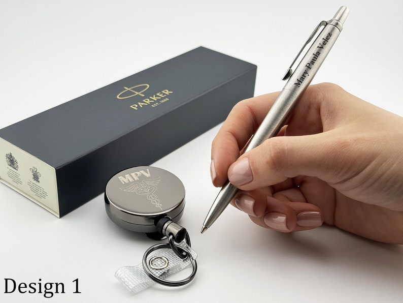 Engraved Pen and Badge Reel Set, Parker Pen with Engraved, Gift with Name, PhD Gift, Pharmacist Gift, Therapist Gift Nurse Gift New Job Gift Design 1