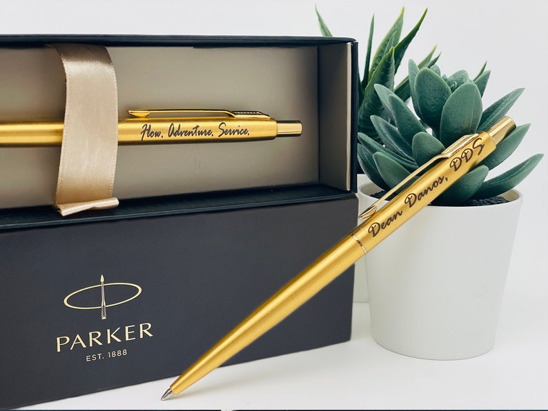 Personalized Gold Parker with Laser Engraving, Promotion Gift, Graduation Gift, Custom Engraved, Parker Ballpoint Pen, PhD Gift image 2