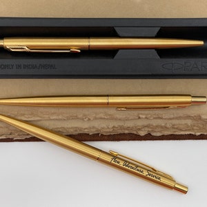 Personalized Gold Parker Classic Pen in Plastic Parker Gift Box