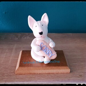 Angielski Bull Terrier Ręcznie Robiona Statuetka Przepraszamy Prezent Bullterier Figurka Miniaturowa Rzeźba Psa