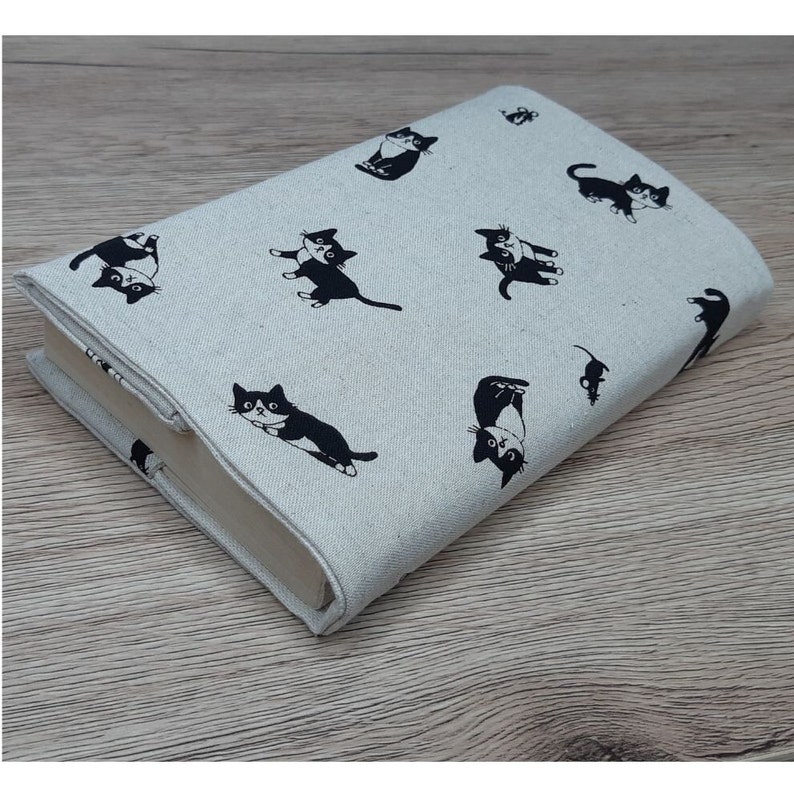 Decorative adjustable cover black cats, for pocket books and manga, adjustable and adaptable fabric book protector, cover cover image 6