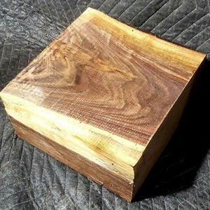 12&quot;×12&quot;×5&quot; Black Walnut Salad Bowl Turning Blank. Lathe, Carving Wood. XXL thick turning blank. Sculpture block for Carving, lathe turnings.