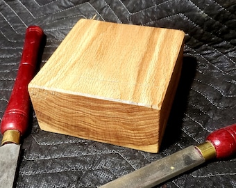 1) One  6"×6"×3" Indiana Red Oak Bowl Blank/ Turning Wood Carving blanks. Woodworker gifts. Gifts for men. Carpenter Gifts