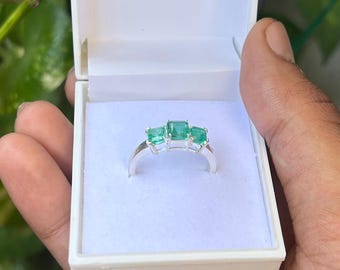 Vintage Emerald Sterling Silver Three Stone Ring, Dainty Statement Ring