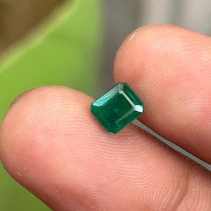 AAA Natural Zambian Emerald 1.45 Carat. 5 Step Cut Faceted Loose Stone for Ring, Fine Quality Vivid Green Zambian Emerald 6.3x5.3x5.7MM