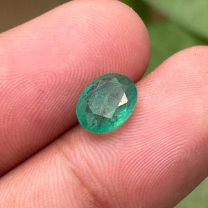AAA Natural Zambian Emerald 1.65 Carat. 3 Step Cut Faceted Loose Stone for Ring, Fine Quality Vivid Green Zambian  Emerald 8.8x7.1x4.1 MM