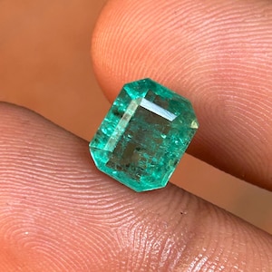 AAA Certified Natural Zambian Emerald 2.70 Carat. 5 Step Cut Faceted Loose Stone for Ring, Fine Quality Vivid Green Emerald 9.3x6.5x5 MM