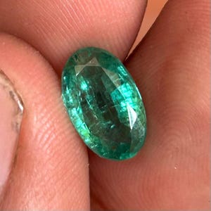 AAA Certified Natural Zambian Emerald 2.05 Carat. 4 Step Cut Faceted Loose Stone for Ring, Fine Quality Vivid Green Emerald 10.5x6.7x4.1 MM