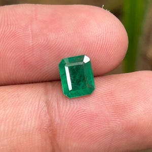 AAA Vivid green Emerald Loose Emerald Certified fine Quality Emerald Enagagement Ring Emerald Ring, 1.35CT