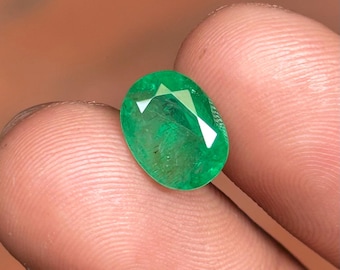 Certificate Natural Zambian Emerald Cut Gemstone, 2.60 Carat Vivid Green, Unheated