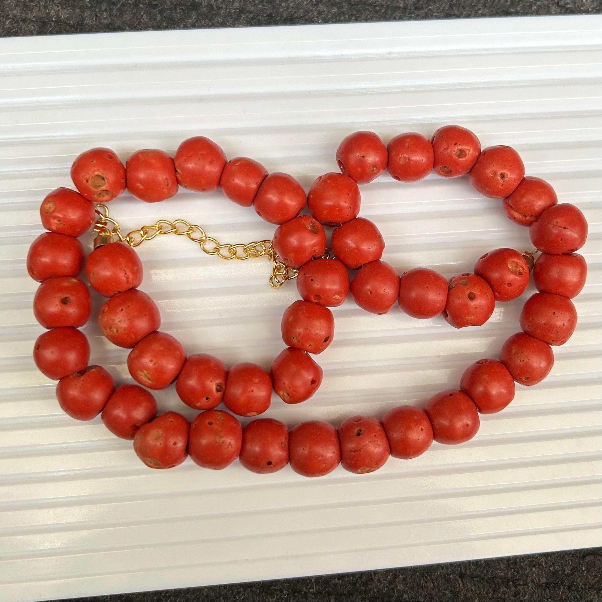 天然赤珊瑚ビーズネックレス 花留め具付き 天然赤珊瑚ビーズネックレス