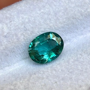 IGI Certified Natural Zambian Emerald 1.9 Carat. Top Quality Vivid Green Emerald 9x7x5MM, Unheated Emerald Stone for Jewelry