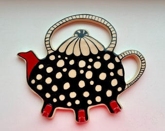 Decorative ceramic hooks - teapot shape