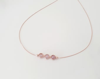 Collar de trilogía de cuarzo rosa: cadena de caja de plata de ley y oro rosa