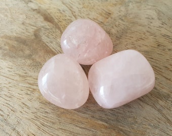 CUARZO ROSA / Amor incondicional / Piedra preciosa caída / Piedras preciosas naturales / Cuarzo rosa pulido