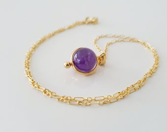 Collar con colgante de amatista: piedra preciosa natural, cadena de oro vermeil