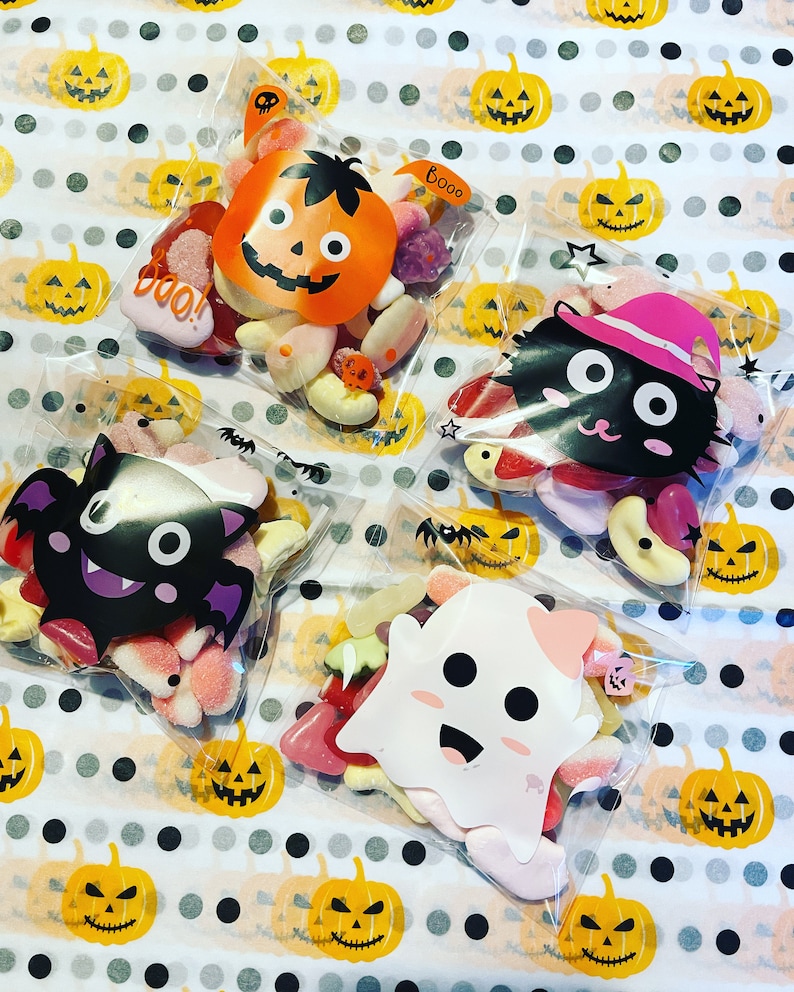 Mini Halloween Sweet Bags image 1