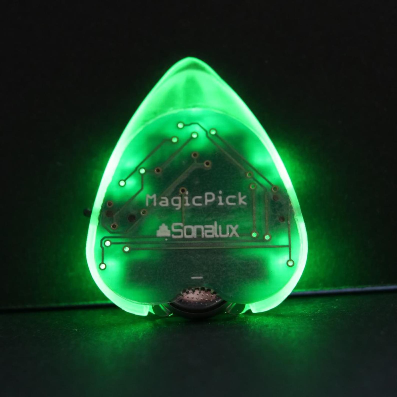 MagicPick guitar plectrum / pick with LED lights and Etsy