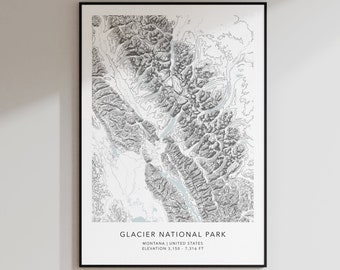 Puede incluir: Una impresión de mapa topográfico en blanco y negro del Parque Nacional Glacier en Montana, Estados Unidos. La impresión muestra la elevación del parque, que varía de 3.150 a 7.314 pies. El texto "GLACIER NATIONAL PARK" está impreso en la parte inferior del mapa.