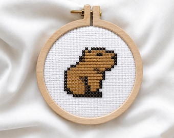 Patrón PDF de punto de cruz de mini capibara / Bordado de animalito adorable / Descarga instantánea / RowStitch