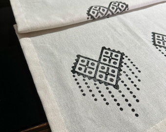 Camino de mesa de lino estampado a mano, decoración rústica para comedor de granja