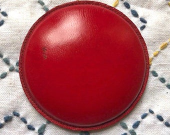 XL dark cherry red leather button 5,5 cm vintage