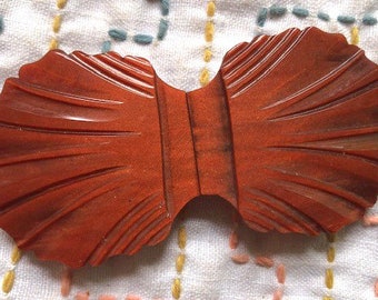 Hebilla marrón castaño en forma de abanico, años 30, años 40