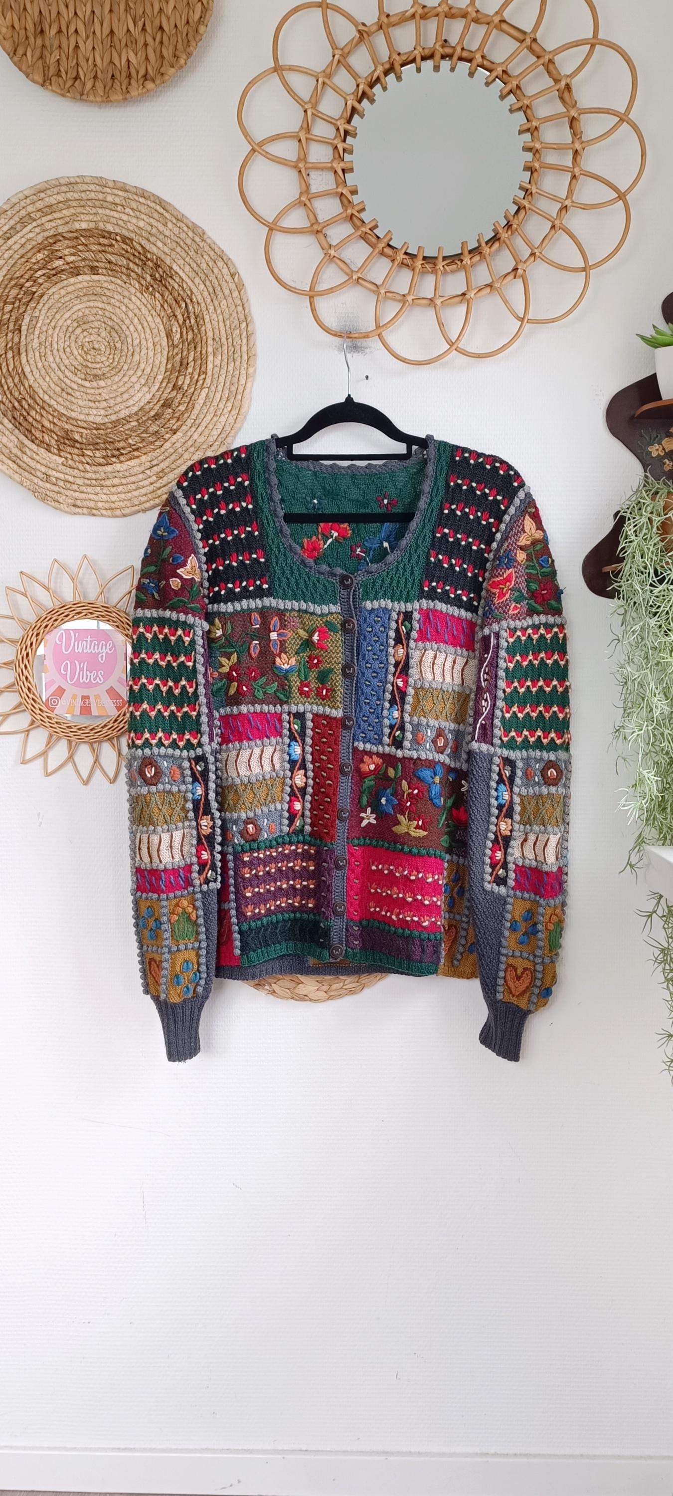 Size XL - WOLKENSTRICKER "Flic-Flac" 90s vintage handknitted embroidered woolen cardigan