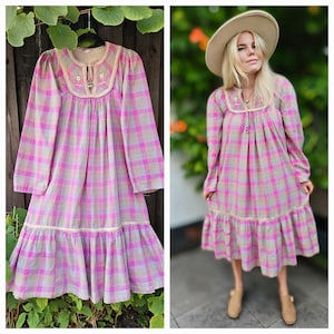 Size S - Vintage 1970s Indian cotton dress