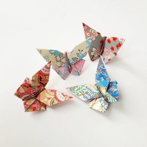 Pack of 10 Yuzen Washi Origami Paper Butterflies - Small – Lavender Home  C&S Ltd