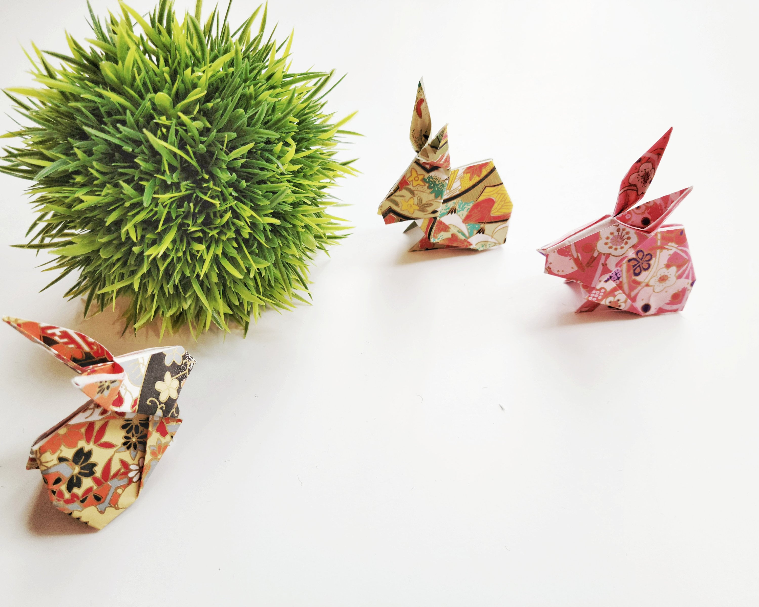 Origam Rabbit Origami Bunny Rabbits With Gold Accent, Hand Folded Paper Rabbit ...