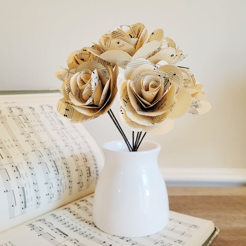 Vintage Sheet Music Roses, Piano Note Flowers, Rustic Wedding Centerpiece, Musical Table Decor, Birthday, Anniversary, Valentine Gift