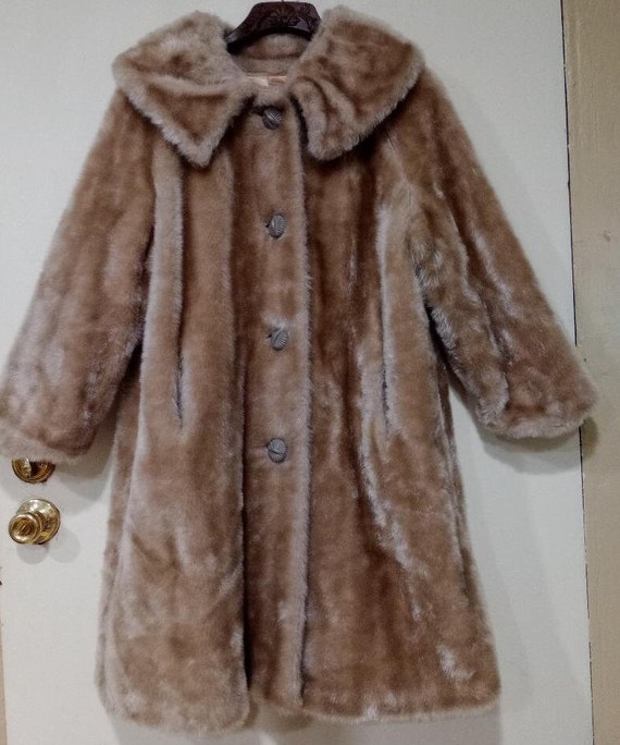 Lister Minquilla vintage blonde faux fur coat main image 1