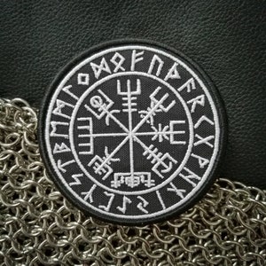 Vegvísir Patch - Norse Symbol - Viking - Galdrabók - Futhark - Runes - Nordic - Odin - Embroidery, Iron On Patch, Sew On Patch