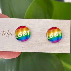 Pendientes de botón con la bandera del orgullo: arcoíris LGBT de acero inoxidable (12 mm)