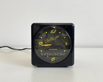 Vintage Grundig Challenge SC 190 Radio & Alarm Clock