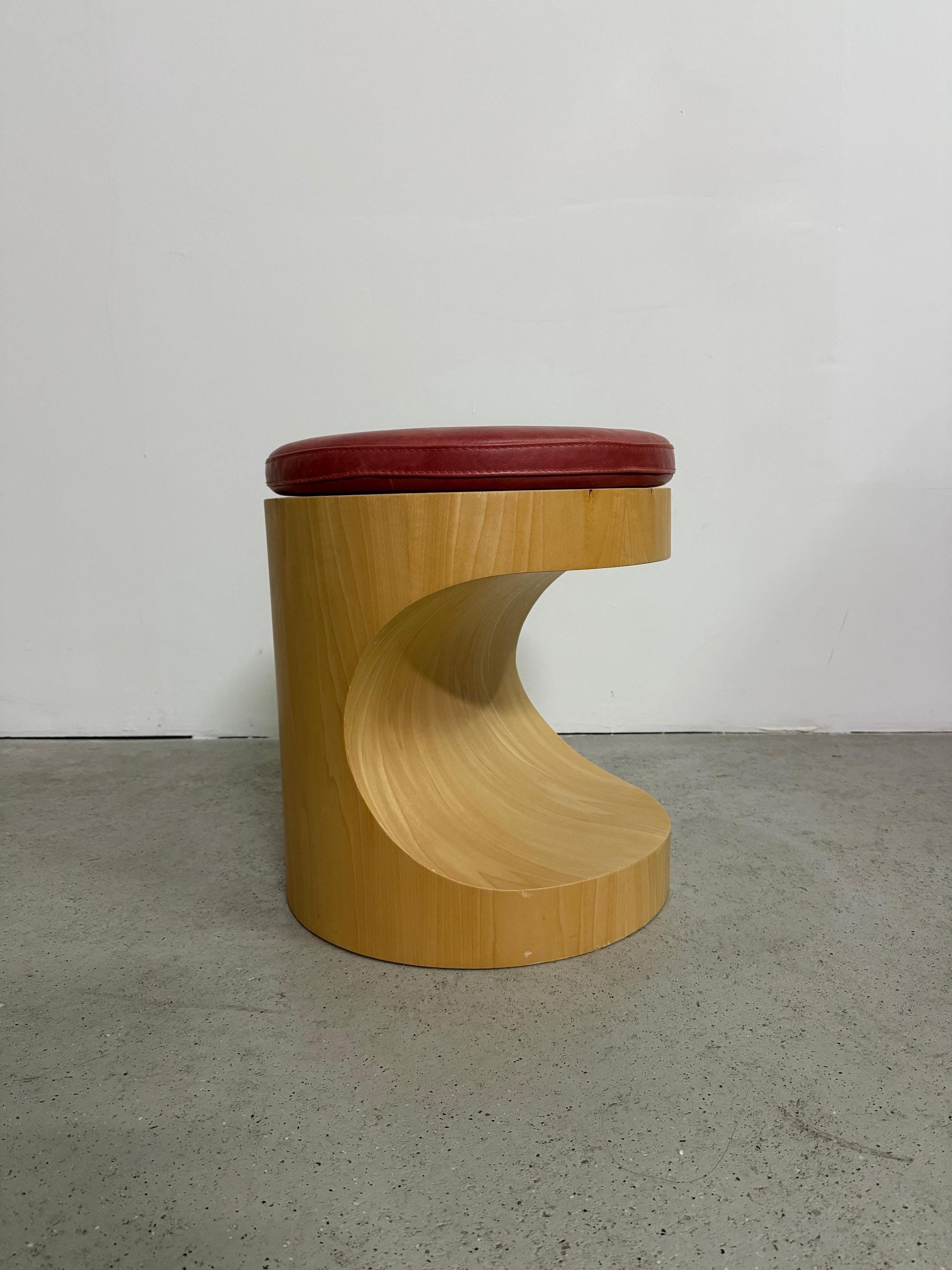 Sculptural stool - Etsy 日本