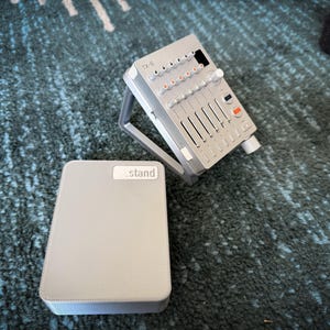 FANBOY TX-6 and TP-7 Travel Stand