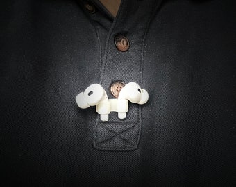 AirPods Shirt Clip by Fanboy