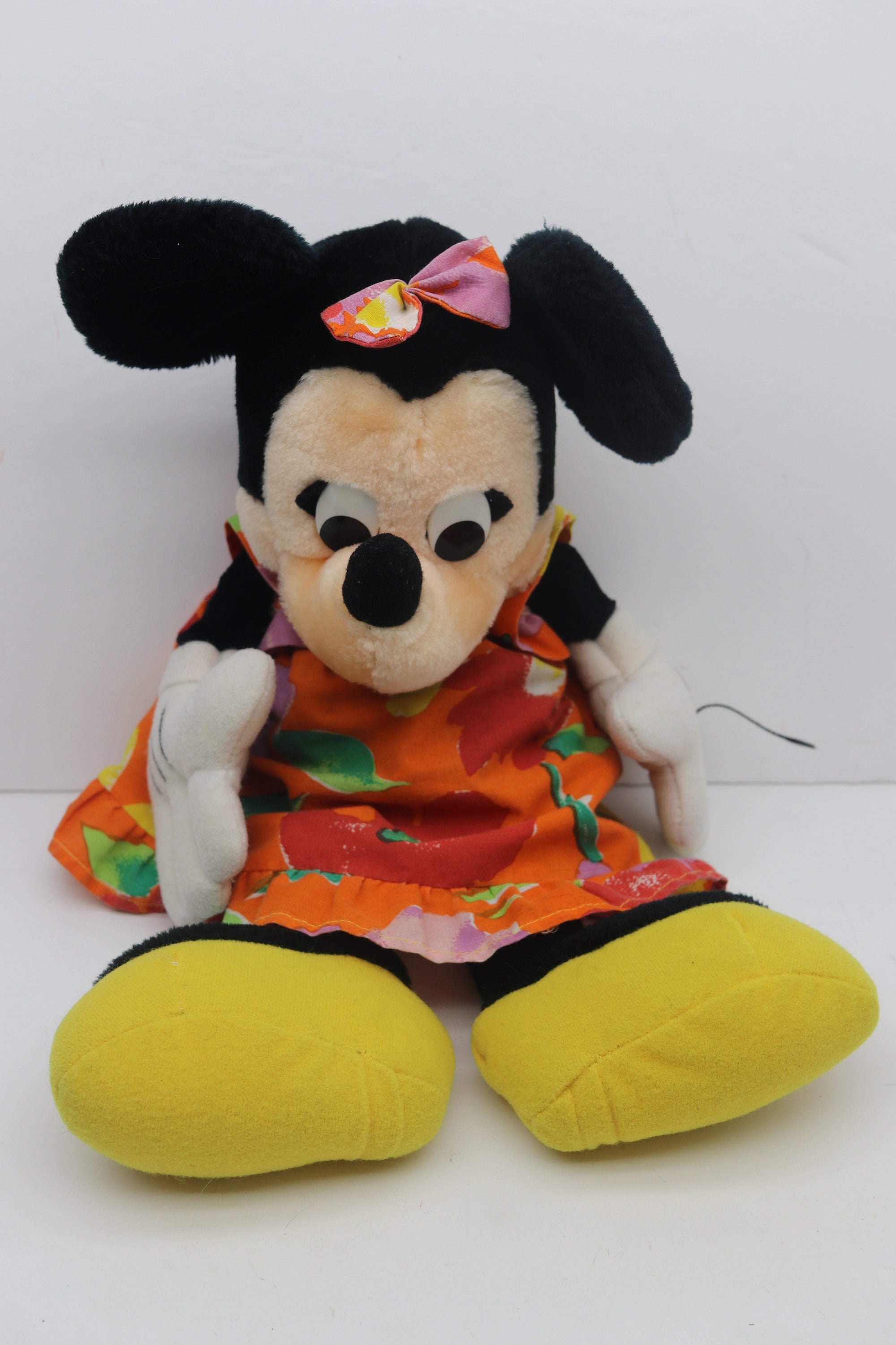 Vintage Minnie Mouse Plush Toy Walt Disney World - Etsy Finland Vintage Minnie Mouse Plush Toy Walt Disney World - Etsy Finland