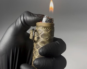 Handgefertigtes Python Leder Feuerzeughülle mit Lanyard, hergestellt in den USA