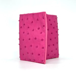 tríptico de avestruz, cartera rosa, carteras para ella, piel de avestruz, hecho a medida, cartera clutch, cartera tarjeta mujer, A medida, hecho a medida,
