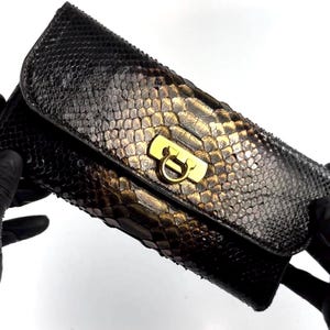 Clutch de pitón negro, bolso de lujo, bolso de piel de serpiente, hecho a mano, bolso de noche, a medida, bolso clutch exótico, accesorios de mujer,