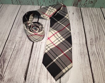 Cornish St Piran Tartan 100% wollen stropdas uit de Highlander-collectie van Lochcarron